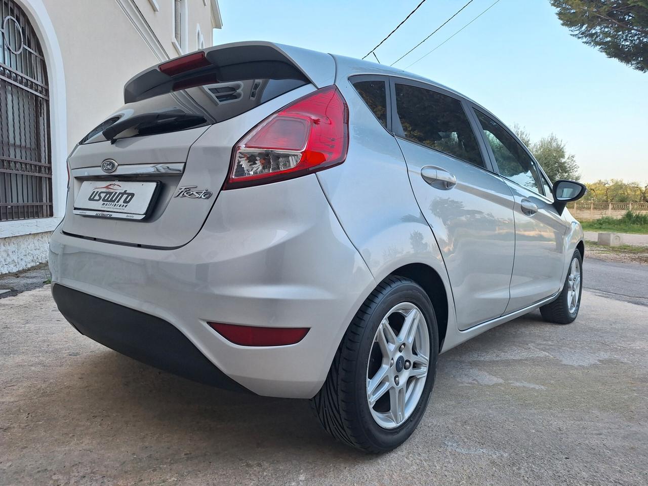 Ford Fiesta 1.5 TDCi 75CV 5 p NAVI Titanium