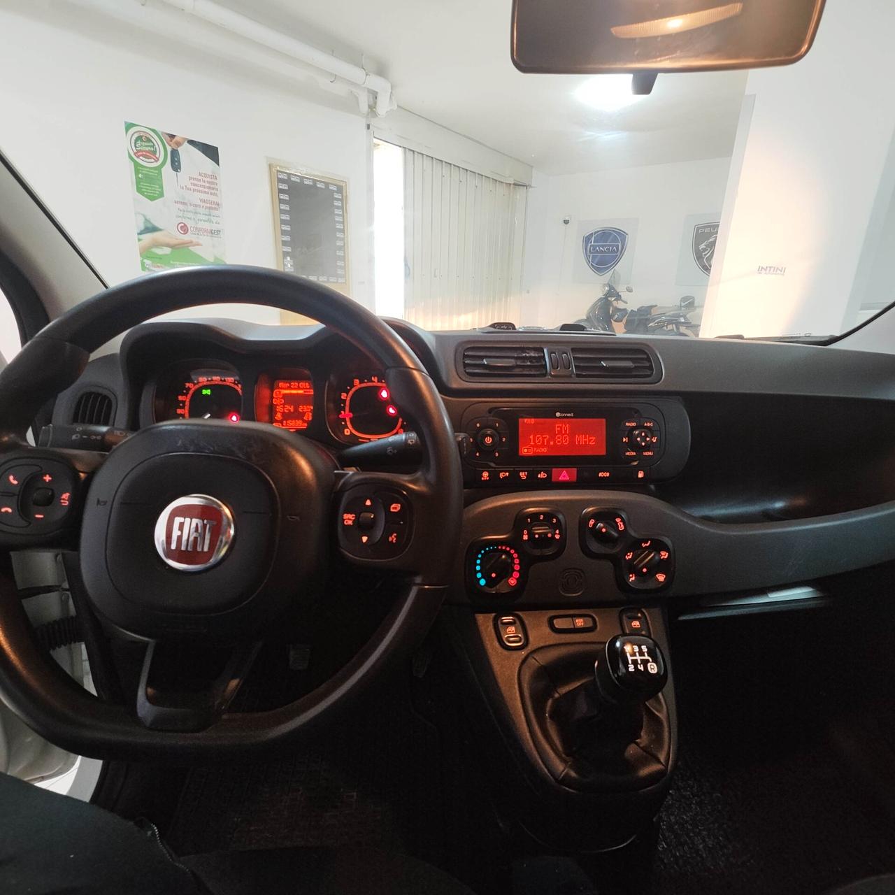 FIAT Panda Van 0.9 TwinAir Metano/Benzina – 2018 – Full Optional – (IVA deducibile)