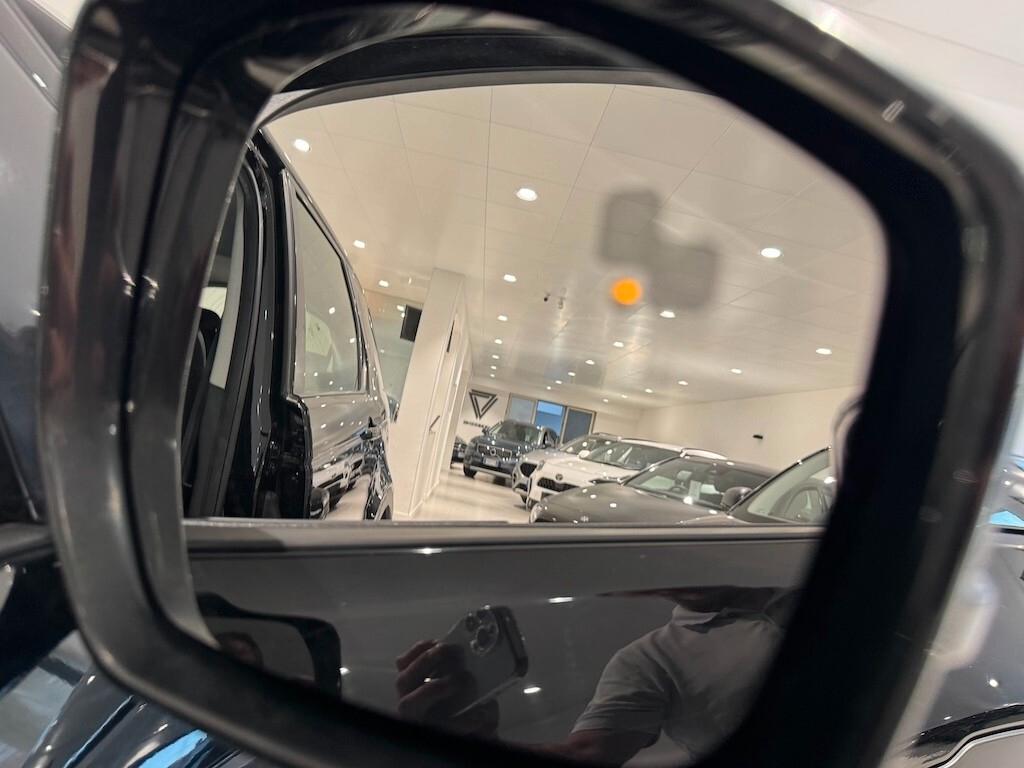 Land Rover Discovery Sport 2.0 TD4 150 CV SE