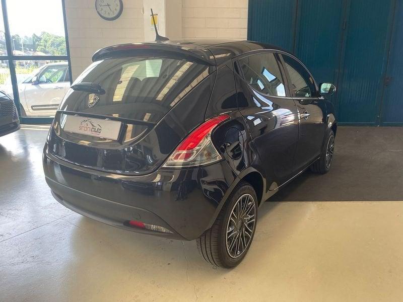 Lancia Ypsilon 1.0 FireFly 5 porte S&S Hybrid Oro - PROMO SIRONIAUTO+