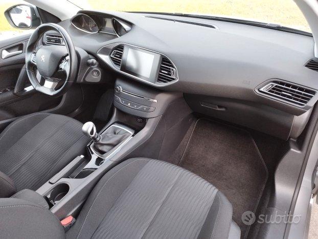 Peugeot 308 SW - 1.6 HDI - Neopatentati