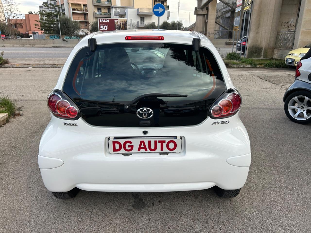 Toyota Aygo 1.0 benzina 68 cavalli 2013