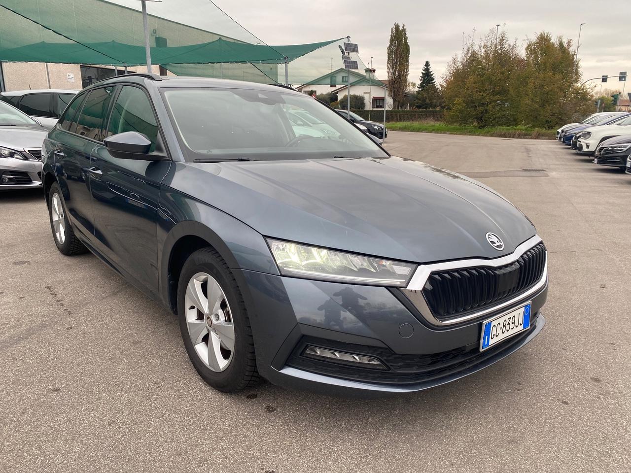 Skoda Octavia S.W 2.0 150 CV DSG Executive Garantita