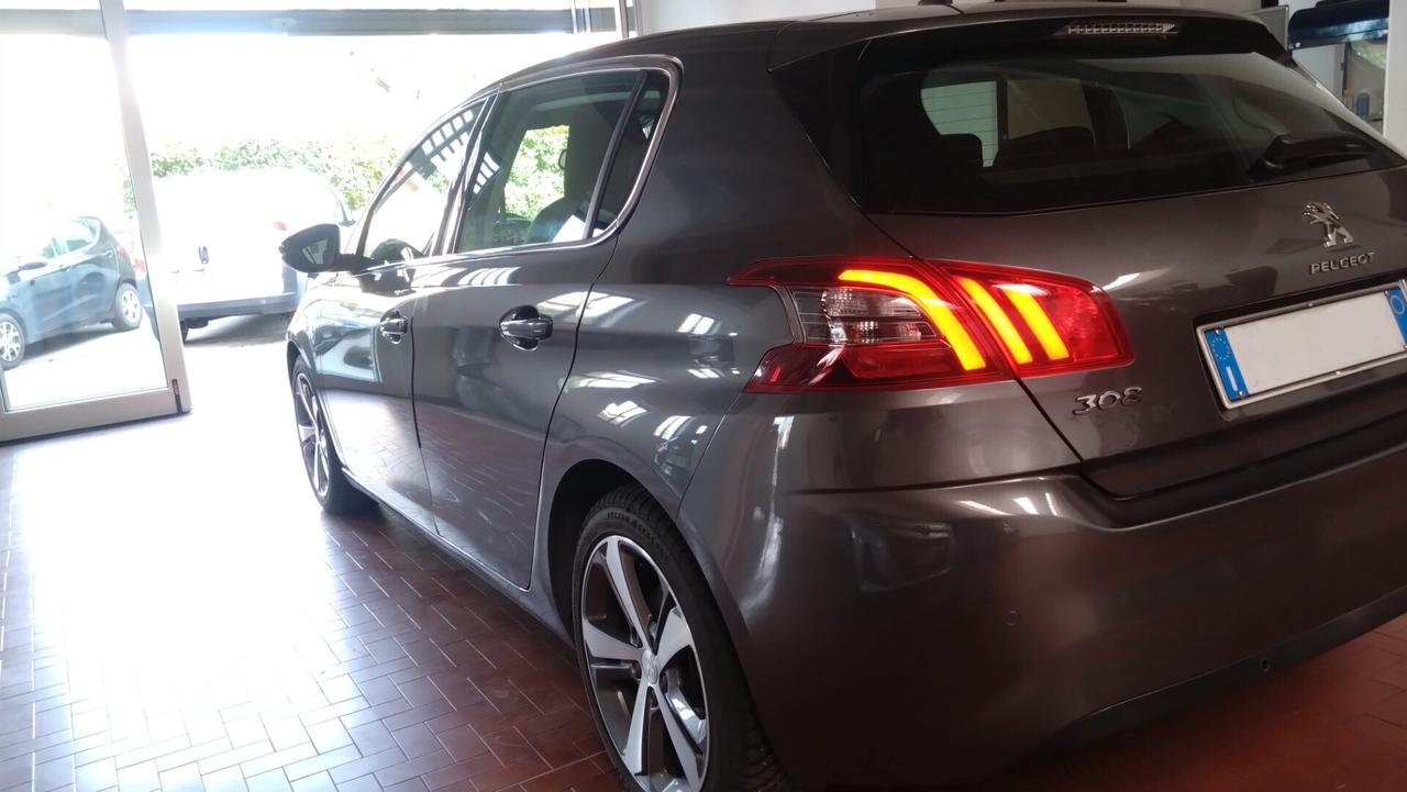 Peugeot 308 BlueHDi 120 S&S EAT6 Allure