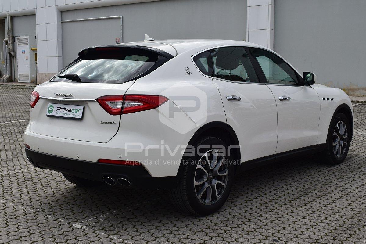 MASERATI Levante V6 Diesel 275 CV AWD