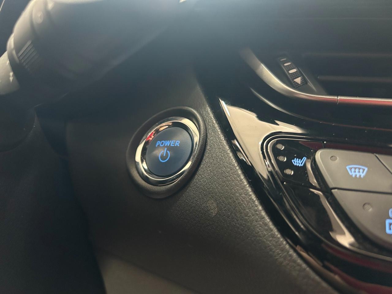 Toyota C-HR 1.8 Hybrid 122cv E-CVT Automatica Trend ITALIANA