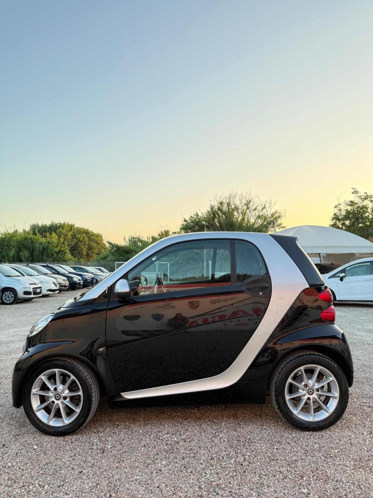 Smart ForTwo 1000 52 kW MHD coupé passion