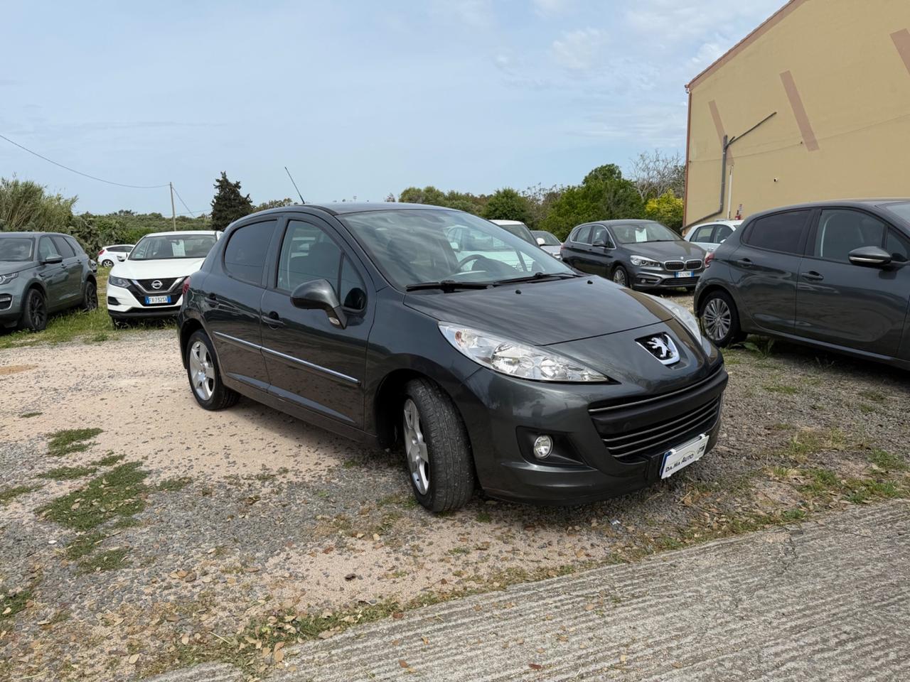 Peugeot 207 1.6 8V HDi 93CV 5p. Allure 2011