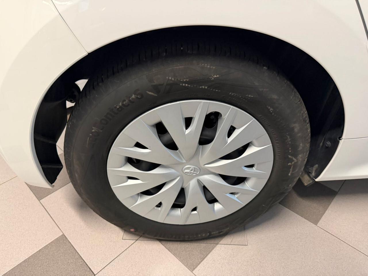 Toyota Yaris 1.5 Hybrid 5 porte Active