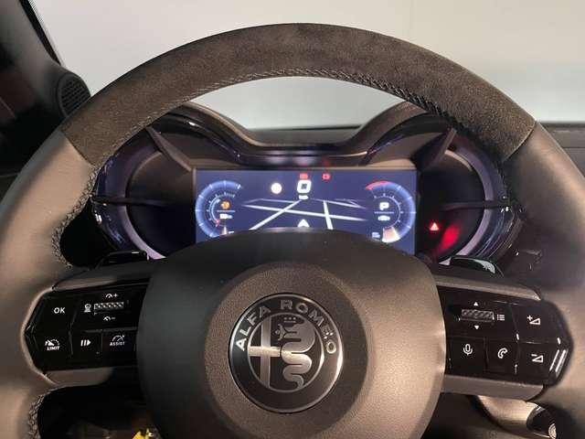 Alfa Romeo Junior 1.2 Hybrid 145cv Speciale + Sabelt + Led Matrix