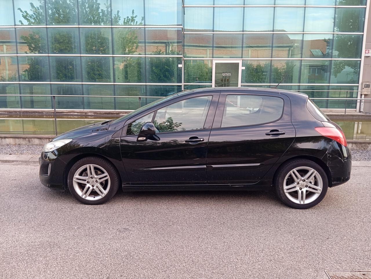 Peugeot 308 1.6 HDi 93CV 5 PORTE Active