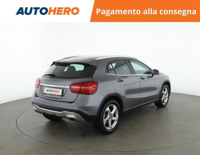 MERCEDES-BENZ GLA 180 d Sport