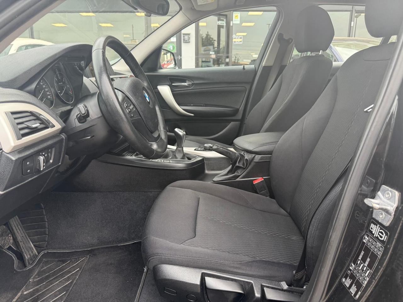 Bmw 114 114d 5p. Unique