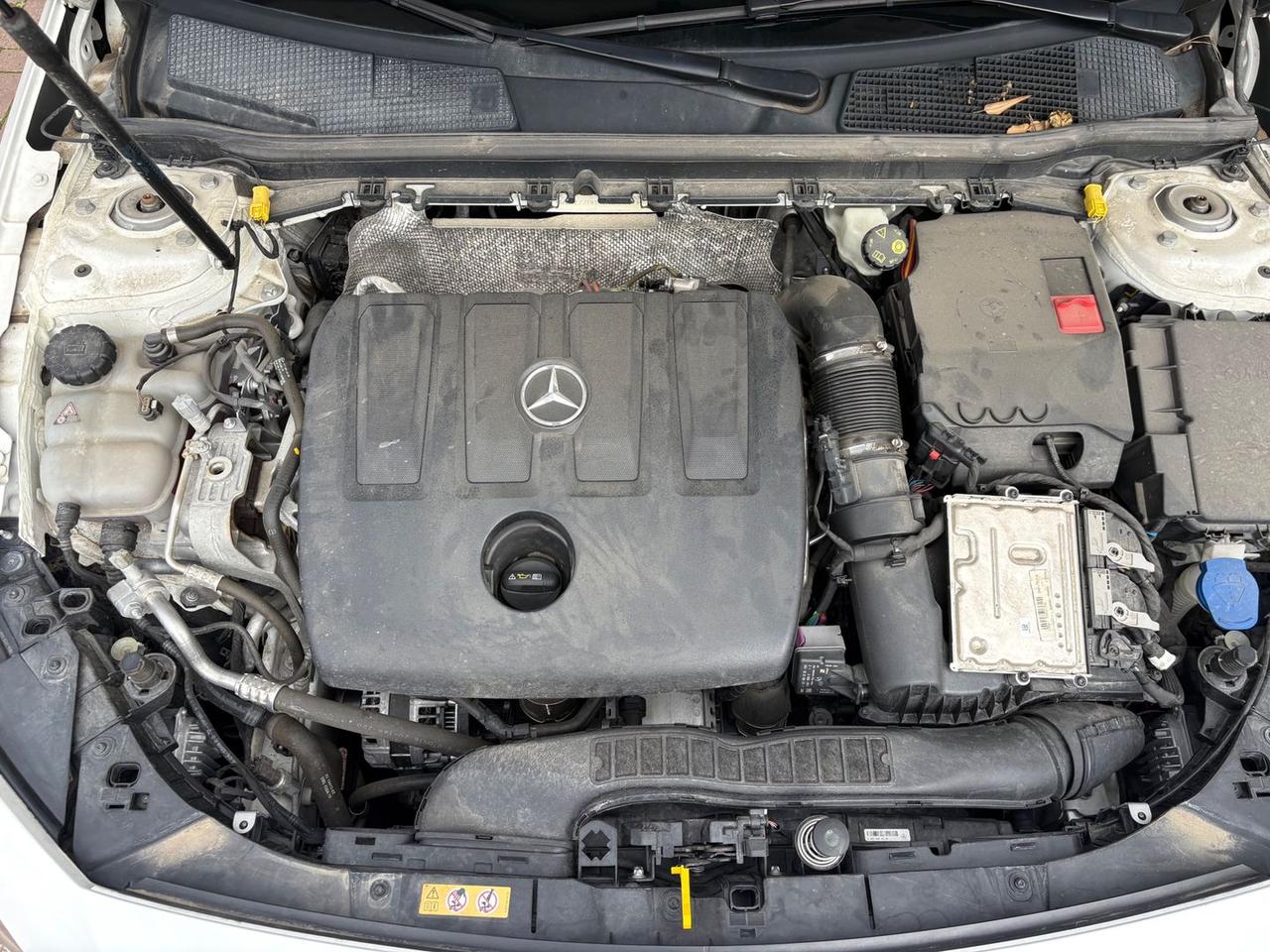 Mercedes-Benz A 180 Business Plus A 180 D #9757