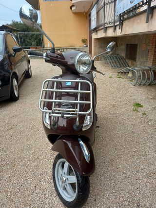 VESPA PIAGGIO 150LX 2011
