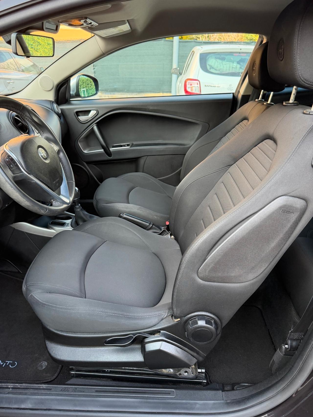 Alfa Romeo MiTo 1.4 - NEOPATENTATI - 12 MESI DI GARANZIA -