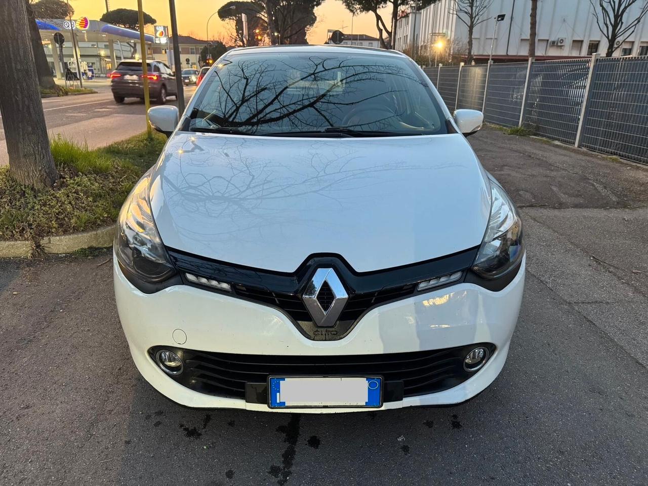 Renault Clio 1.2 75CV 5 p INTENS NEOPATEN GARANZIA 12 MESI