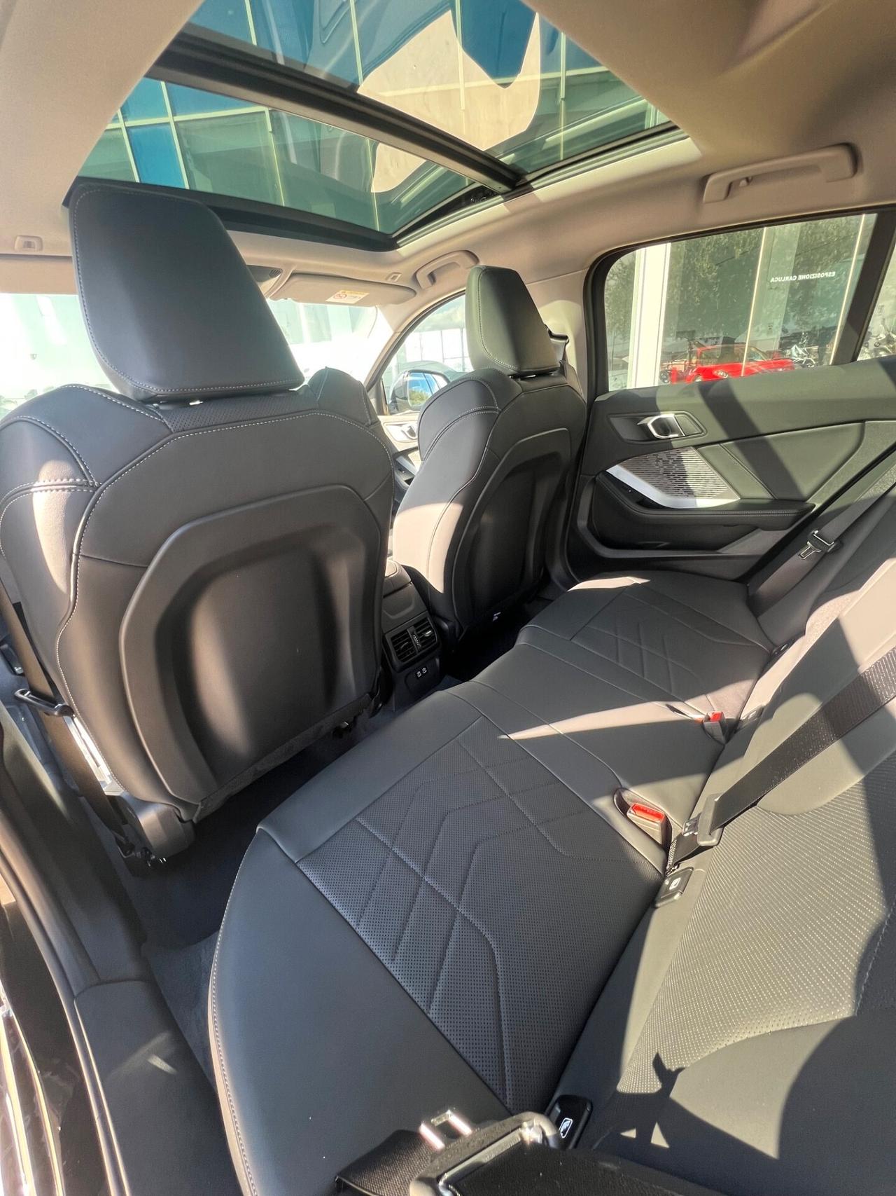 Bmw 120d 48V MSport Design possibilità noleggio no scoring