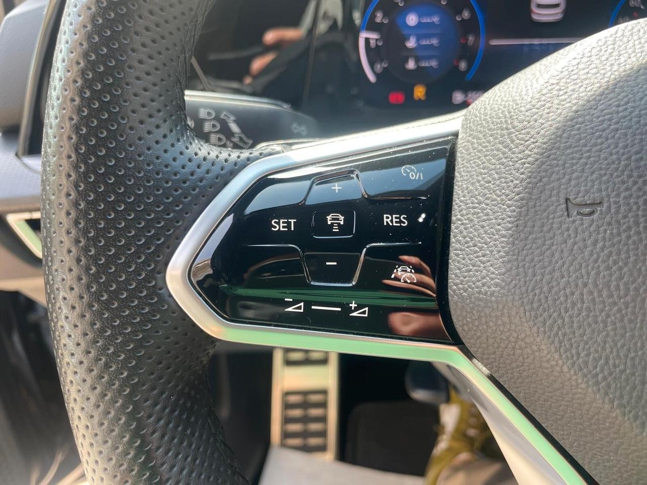 Volkswagen Golf 2.0 TSI GTI DSG Reale