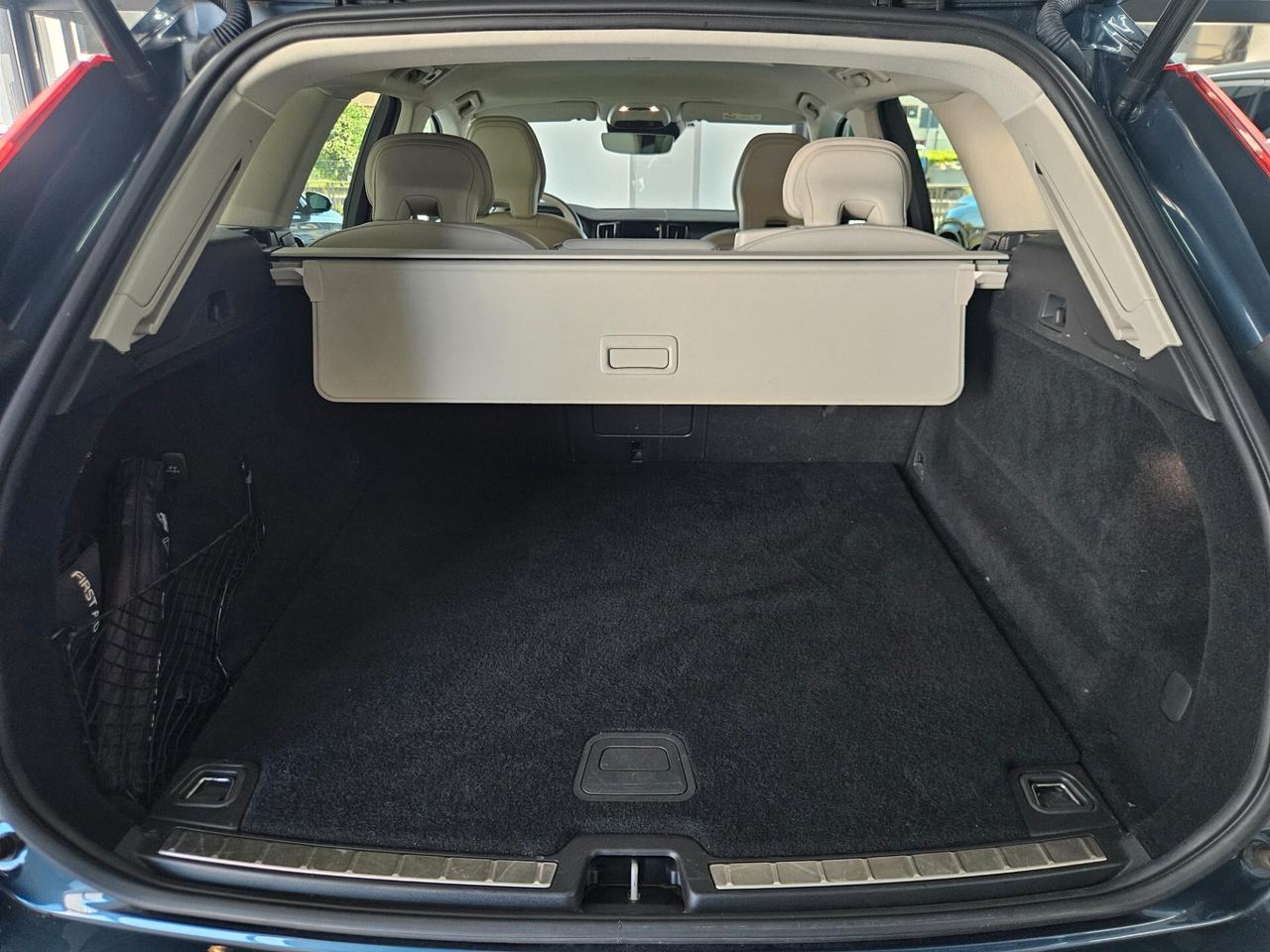 Volvo XC60 2.0 t4 geartronic my20 - IVA ESPOSTA