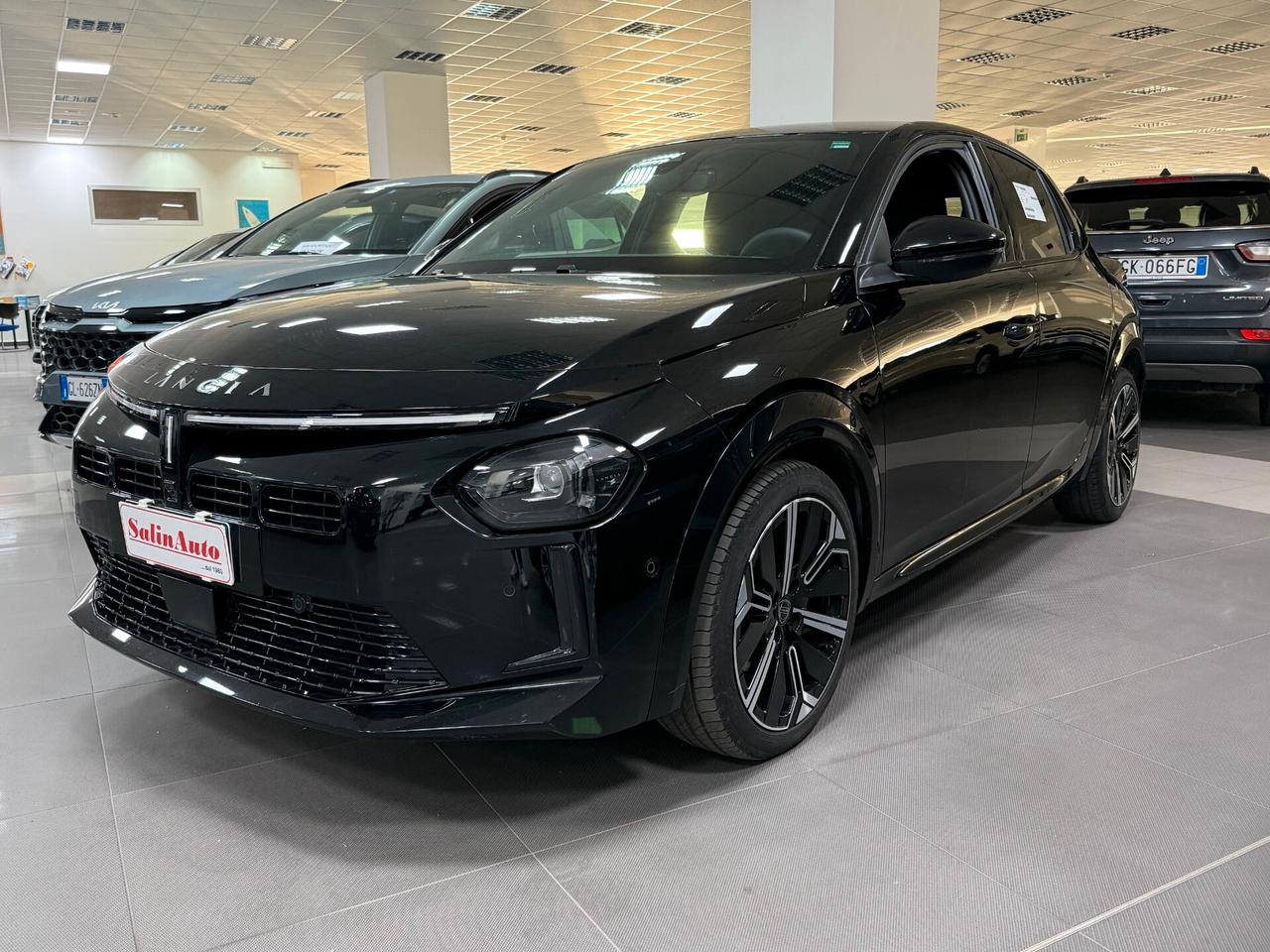 Lancia Ypsilon Hybrid e-DCT LX