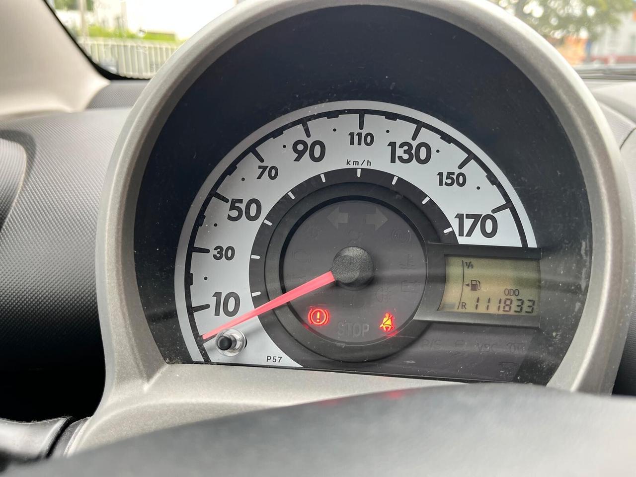 Toyota Aygo 1.0 12V VVT-i 5 porte Neopatentati