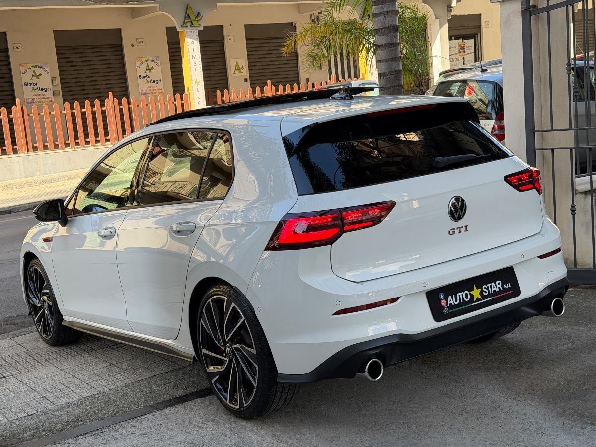 Volkswagen Golf 8 GTI 2.0 TSI 245 CV
