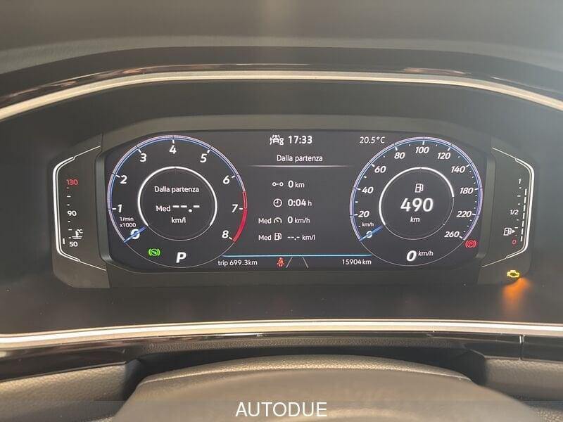 Volkswagen T-Roc 1.5 TSI ACT R-LINE DSG 150 CV