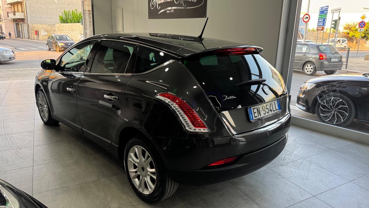 Lancia Delta 1.6 MJT DPF Gold-2012