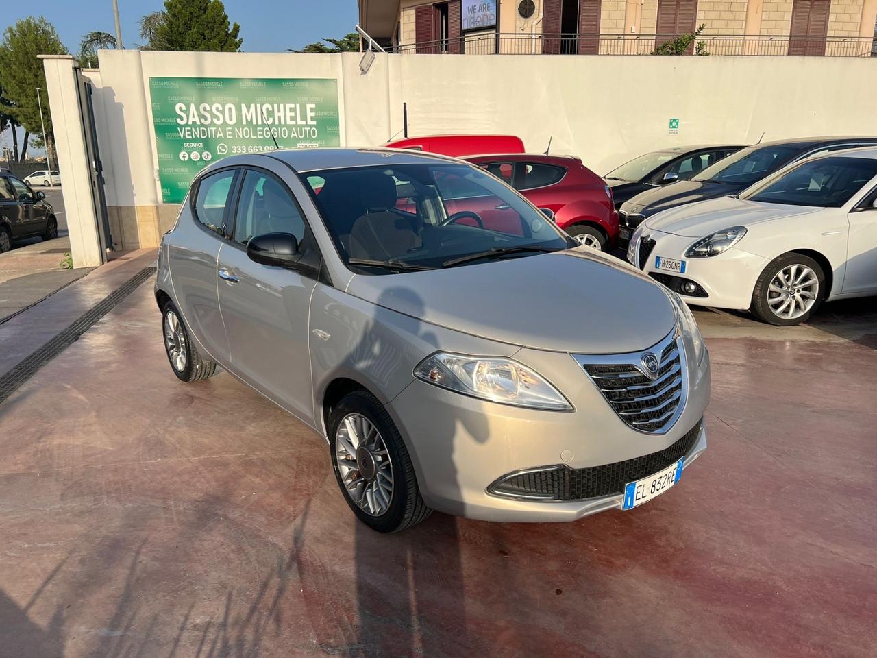 Lancia Ypsilon 1.2 69 CV 5 porte S&S Gold