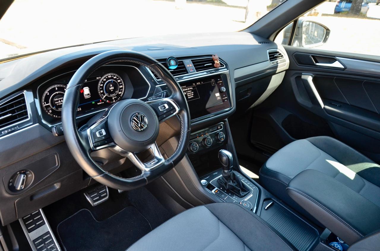 VOLKSWAGEN TIGUAN 2.0 TDI R-LINE INT+EXT 4MOTION 150cv DSG, UFF ITALIANA, SERVICE VW, FULL LED, RETRO 360, PERMUTE