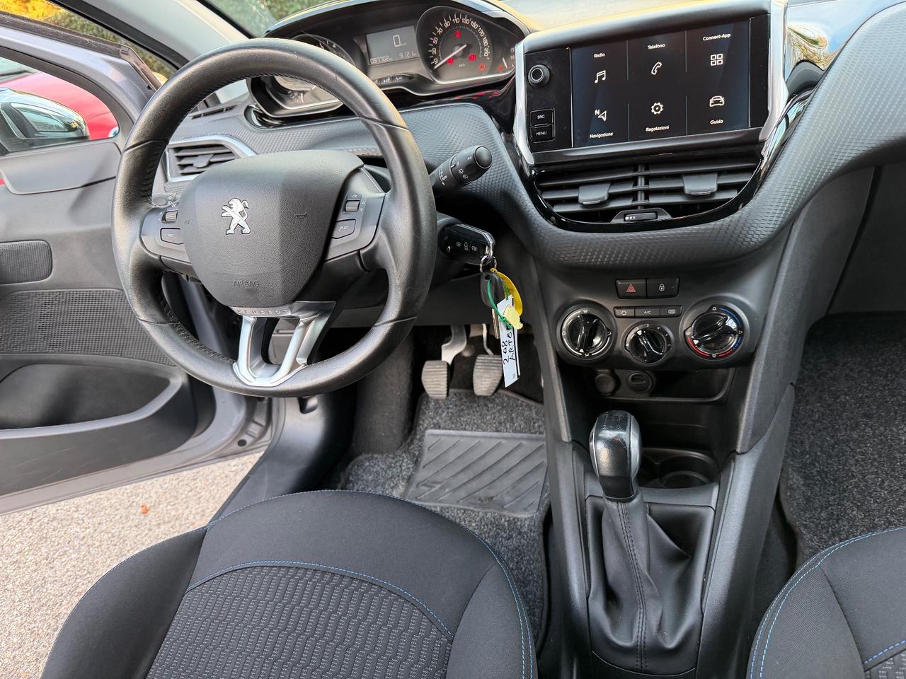 Peugeot 208 PureTech 82 5 porte Allure