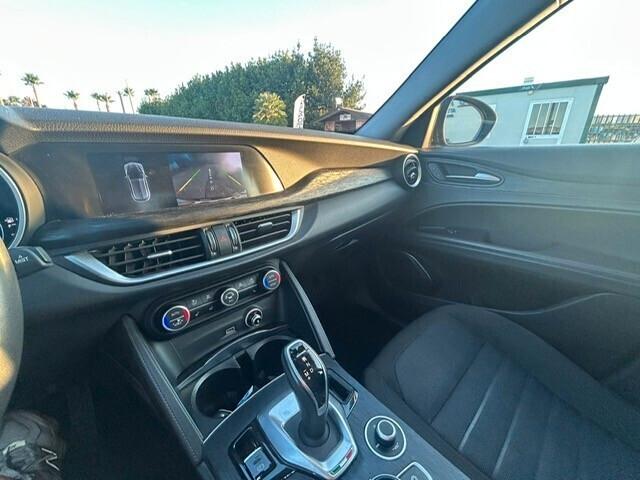 Alfa Romeo Stelvio 2.2 Turbodiesel 190 CV AT8 RWD Business