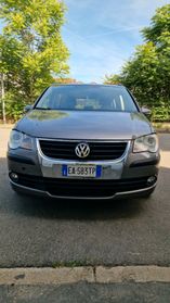Volkswagen Touran 1.6 Conceptline Bifuel G