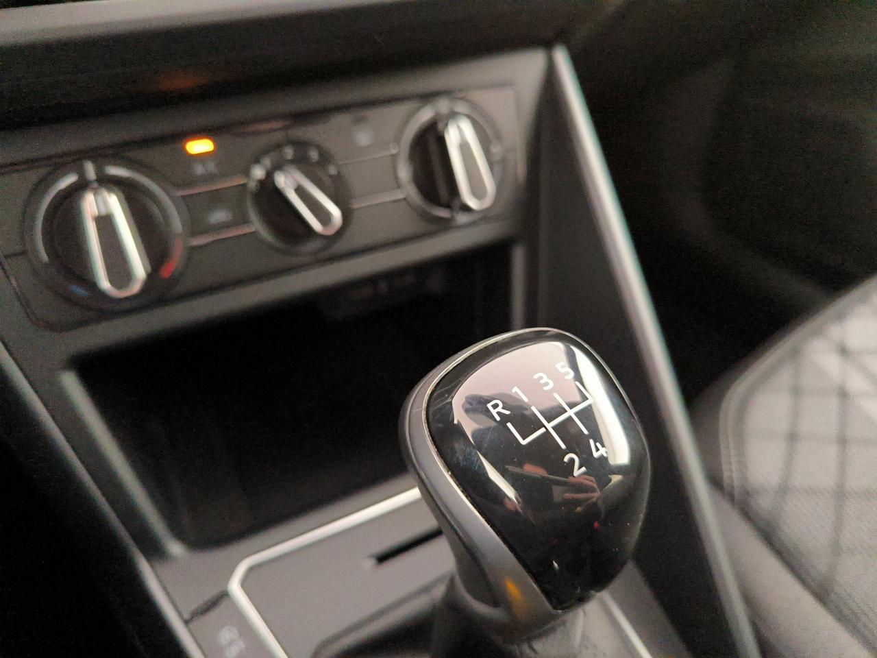 Volkswagen Polo 1.0 tsi r-line 95cv