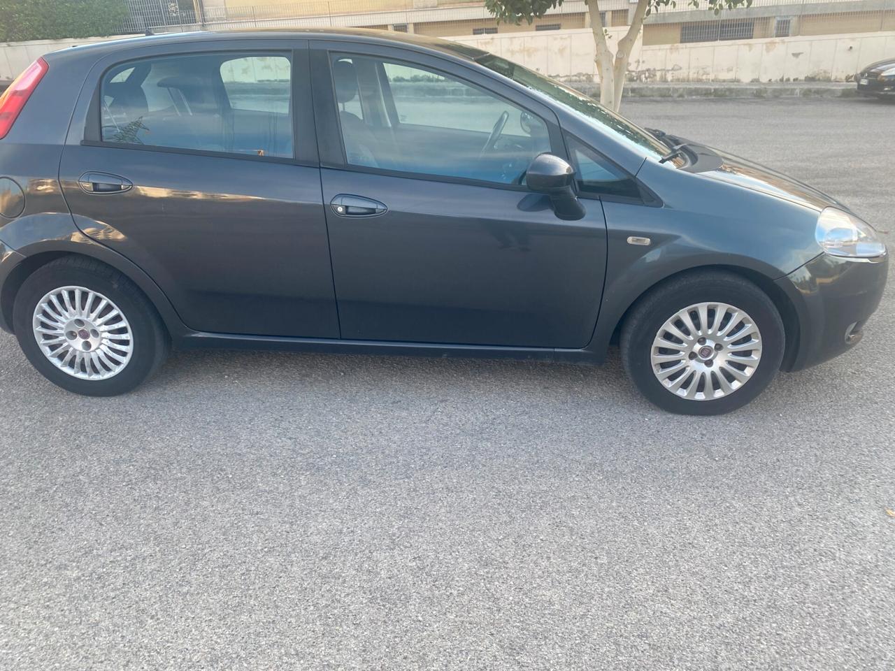 Fiat Grande Punto 1.3 MJT 75 CV 5 porte Active