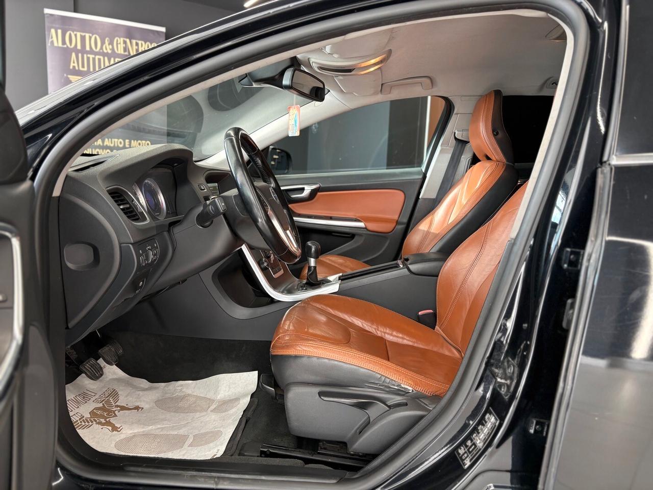 VOLVO V60 1.6 120CV 2012