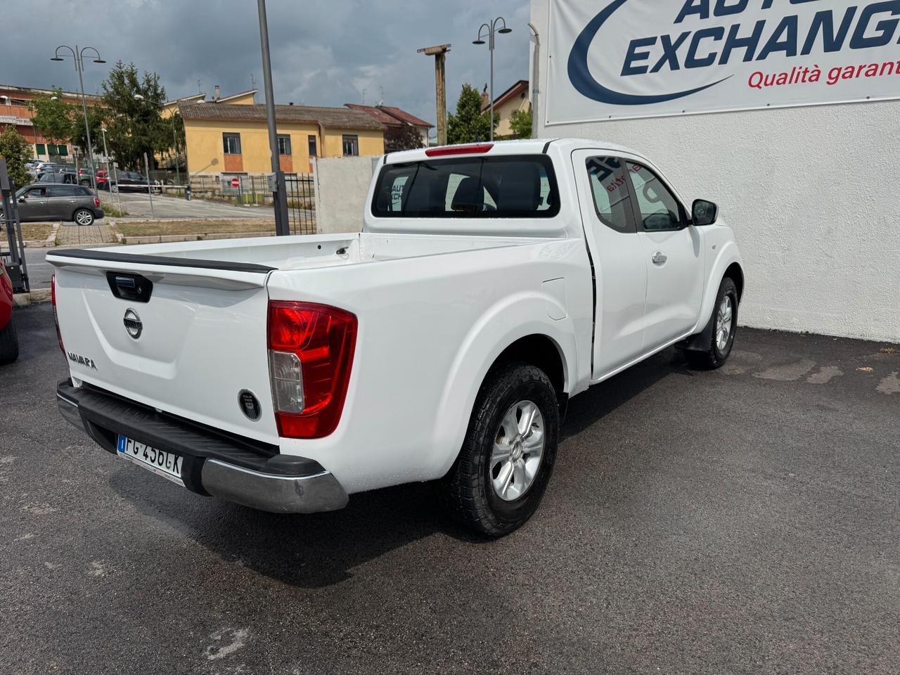 Nissan Navara 2.3 dCi 4WD King Cab Visia