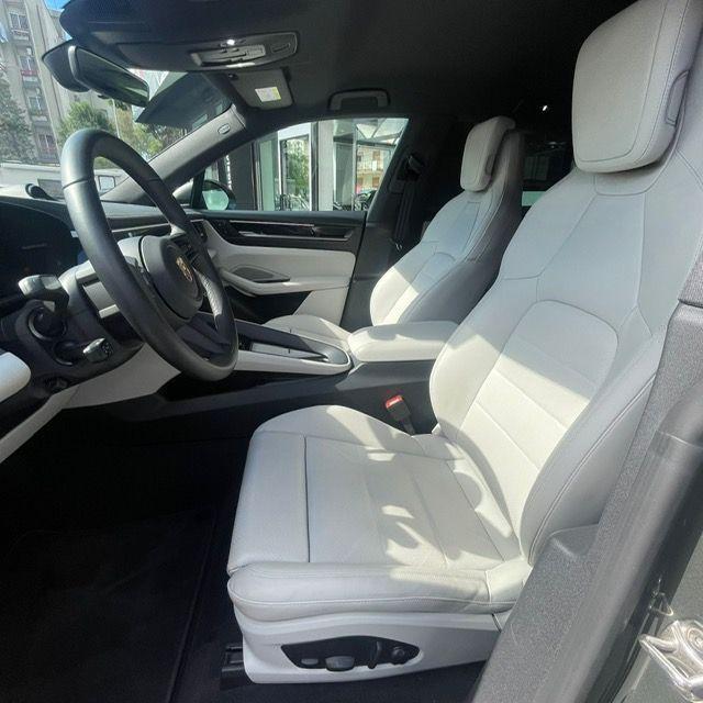 PORSCHE - Macan EV - 4