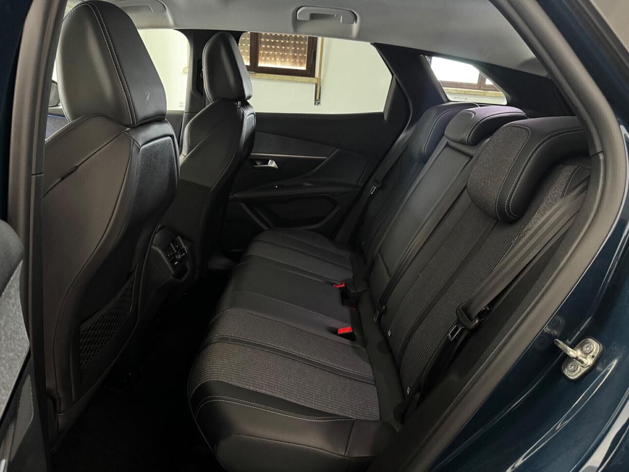 Peugeot 3008 BlueHDi 130 EAT8 Allure Pack - 2021