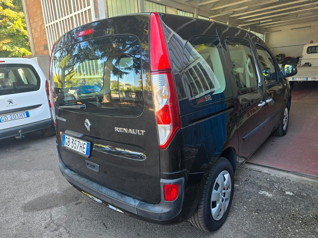 Renault Kangoo Blue dCi 8V 95CV 5 porte Limited rate 160,00