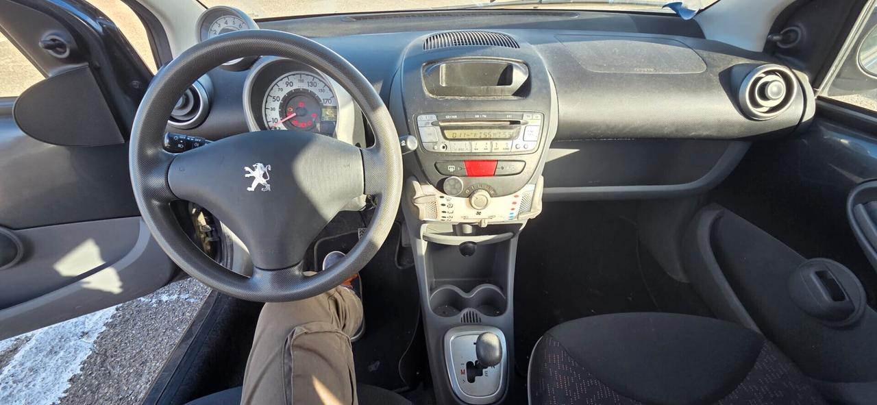 Peugeot 107 1.0 68CV 3p. Sweet Years Allure cambio automatico