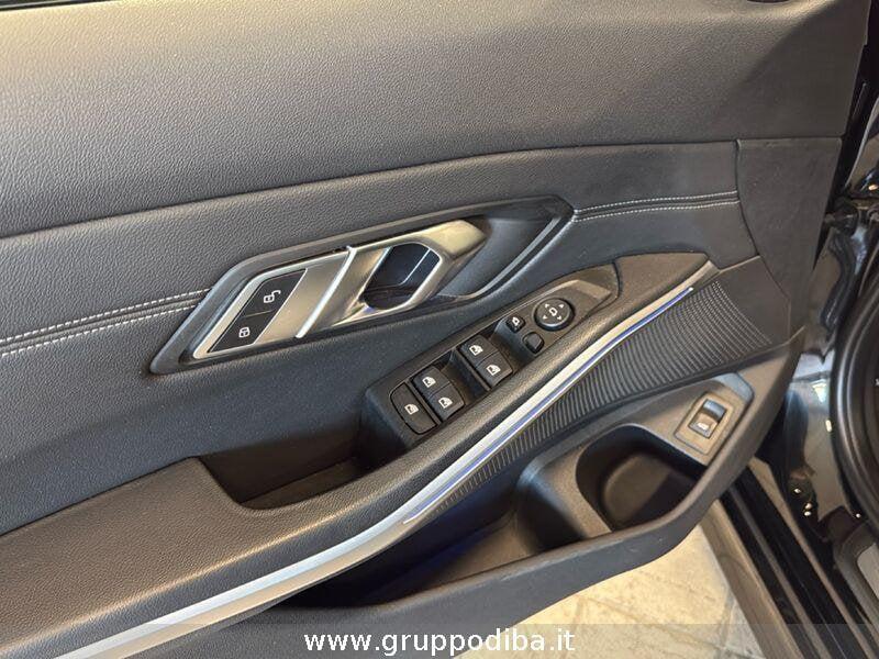 BMW Serie 3 G21 2019 Touring Diese 320d Touring Sport auto