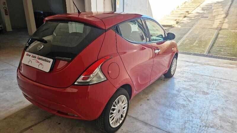 Lancia Ypsilon 1.2 69 CV 5 porte GPL Ecochic Gold