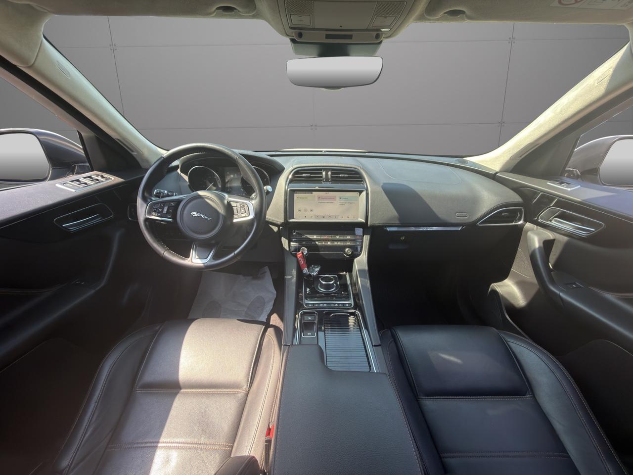 Jaguar F-Pace 2.0d i4 Pure 180cv - Promo finanziamento - Automatica