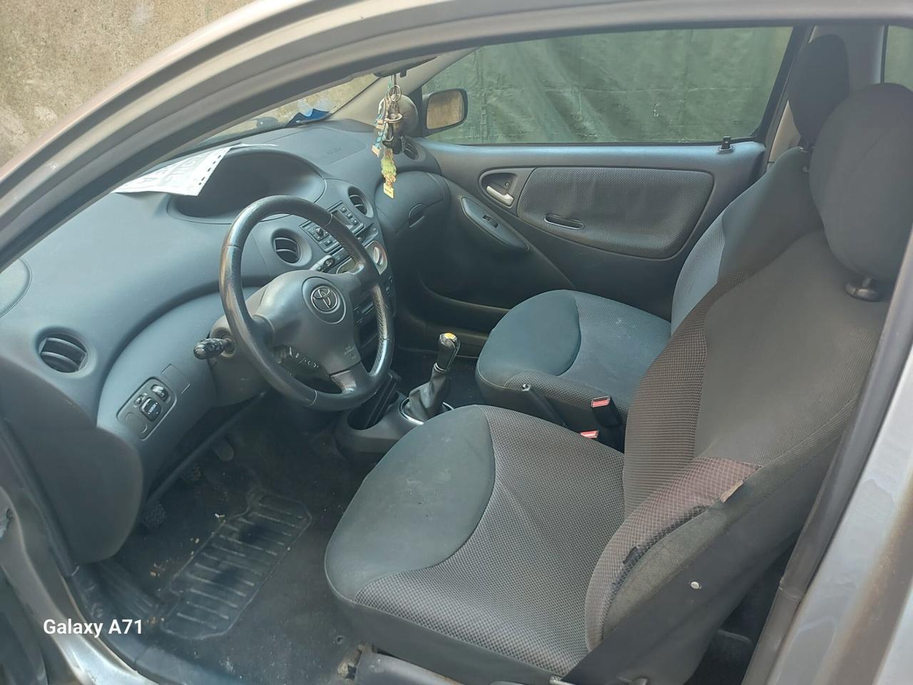 Toyota Yaris 1.3i 16V cat 3 porte Sol Blue