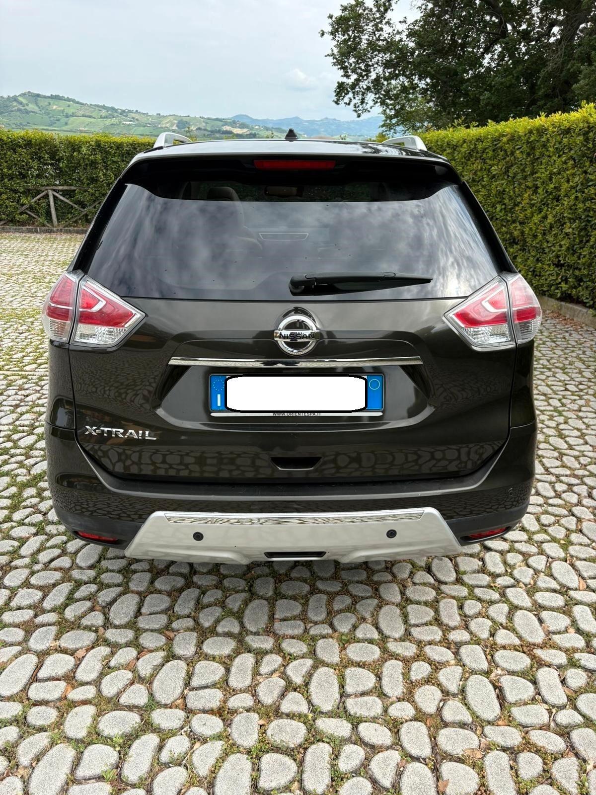 NISSAN X-Trail 1.6dCi 4WD Tekna 7 posti -12-2015