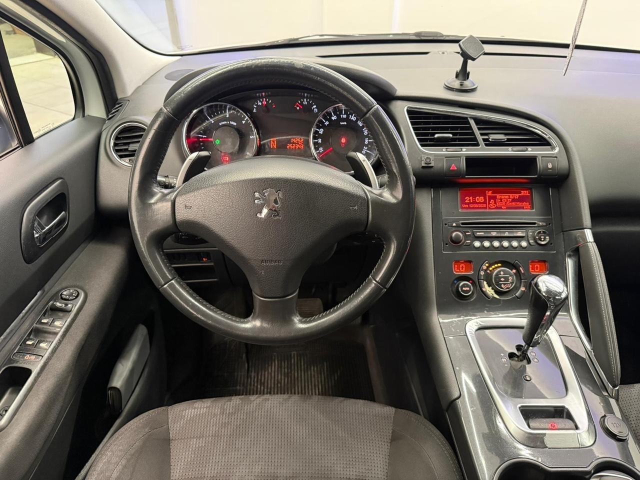 Peugeot 3008 1.6 HDi 112CV cambio robotizzato Tecno