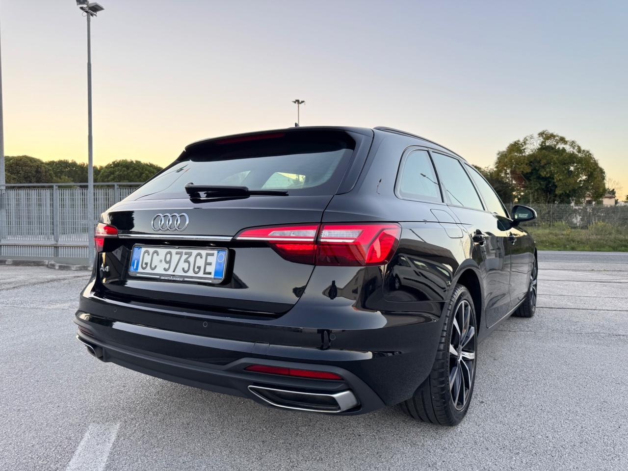 AUDI A4 Avant 2.0 Tdi S-Tronic - Led Virtual 18