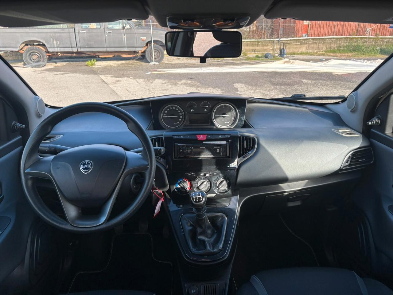 Lancia Ypsilon 1.2 69 CV 5 porte